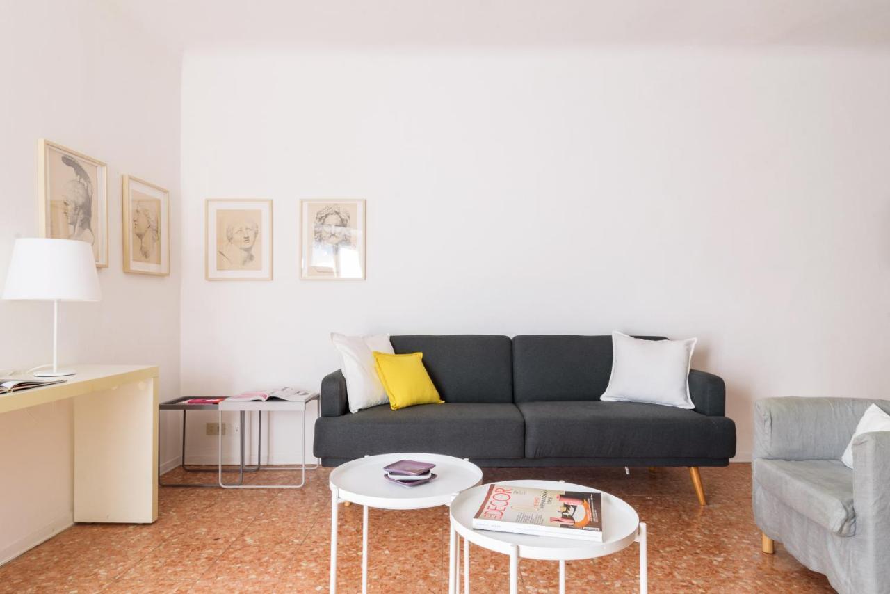 Siri Master Guest Apartment Милан Экстерьер фото